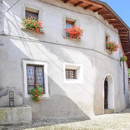 Holiday Casa Baroni * Arto Centonara