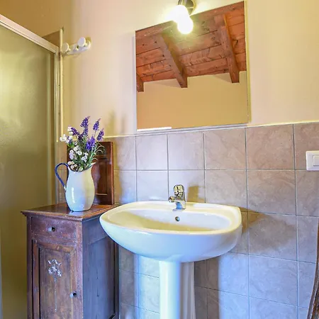 Holiday Casa Baroni بيت للعطل *